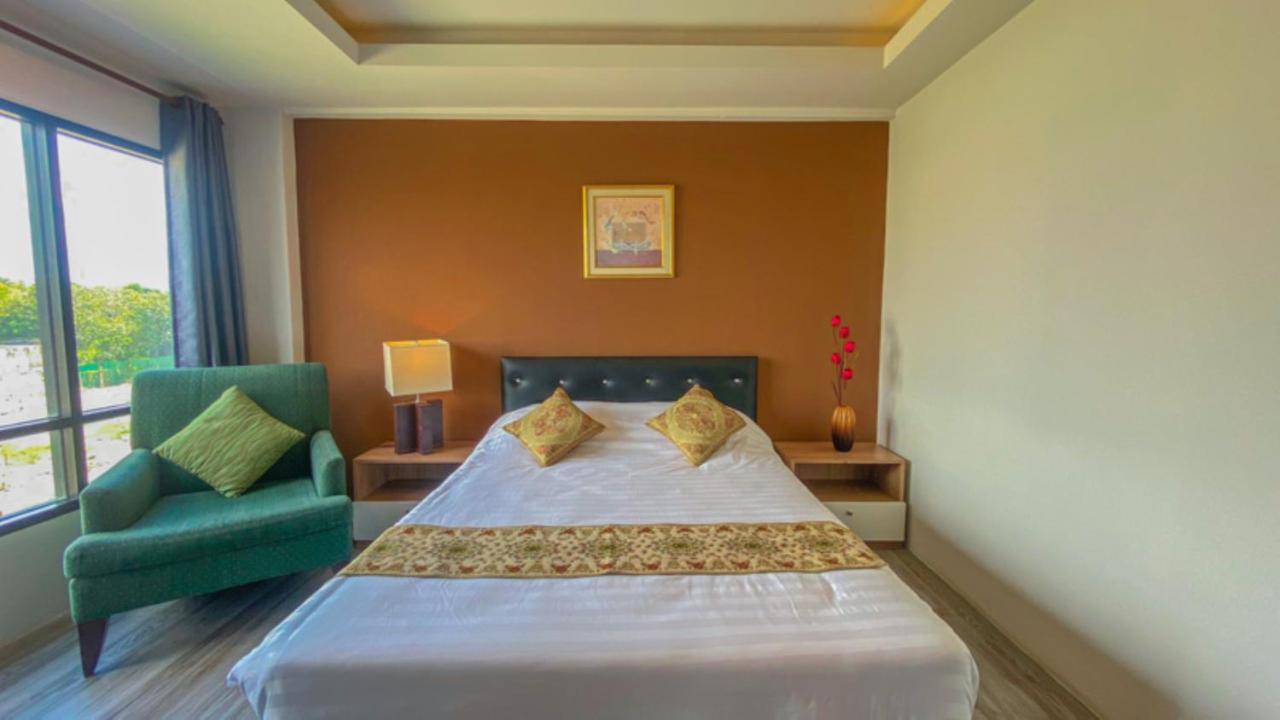 Plearnwan Deluxe Mansion Hotel 2*