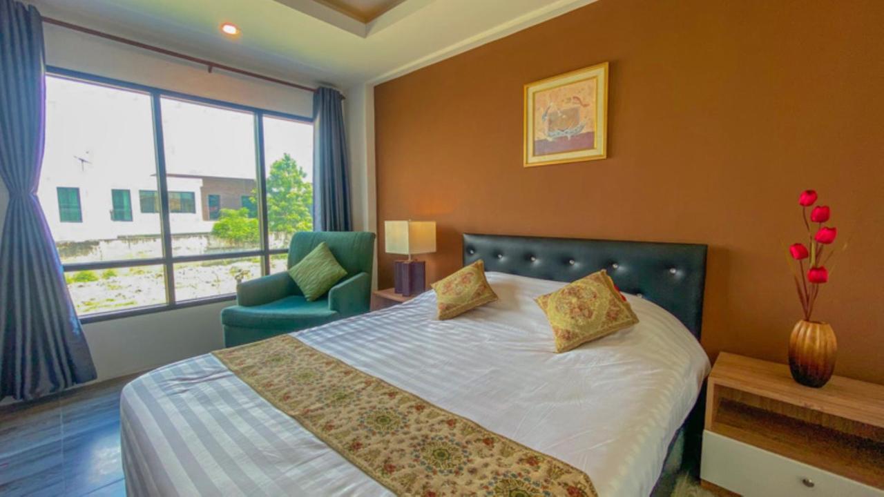 Plearnwan Deluxe Mansion 2*